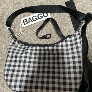 BAGGU Black and White Gingham SMALL Crescent Bag 🩷 long strap